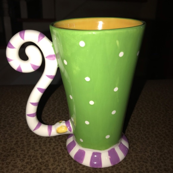 Sassy Cat Ashlee ☕️ - Picture 2 of 4